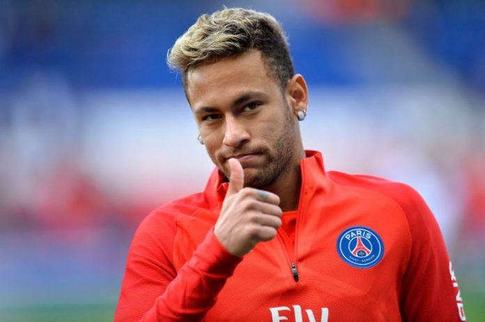 Paris Saint Germain v FC Girondins de Bordeaux - Ligue 1