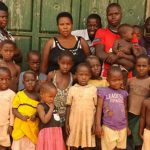 Nabatanzi-middle-with-her-children-Ph