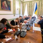 богдан и послы G7