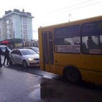 u-rivnomu-nepovnolitniy-rom-vikrav-marshrutku-i-vo20200226_3055