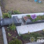 вандализм на кладбище
