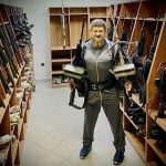 кадыров в оружейной комнате