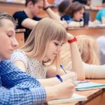 абитуриенты