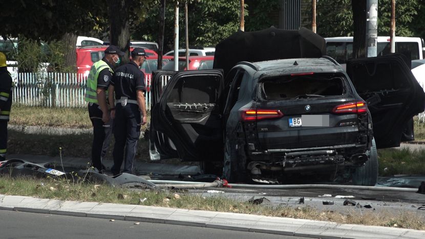 В Белграде взорвали джип криминального авторитета: С-4 установили под сиден...