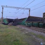 сошли вагоны